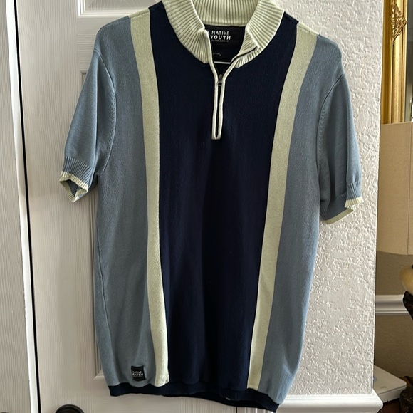 Men's casual shirts - Picture 1 of 6